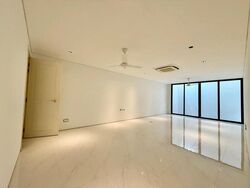 Mountbatten Road (D15), Terrace #608502521